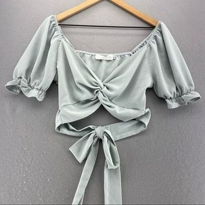 Light blue crop top size L